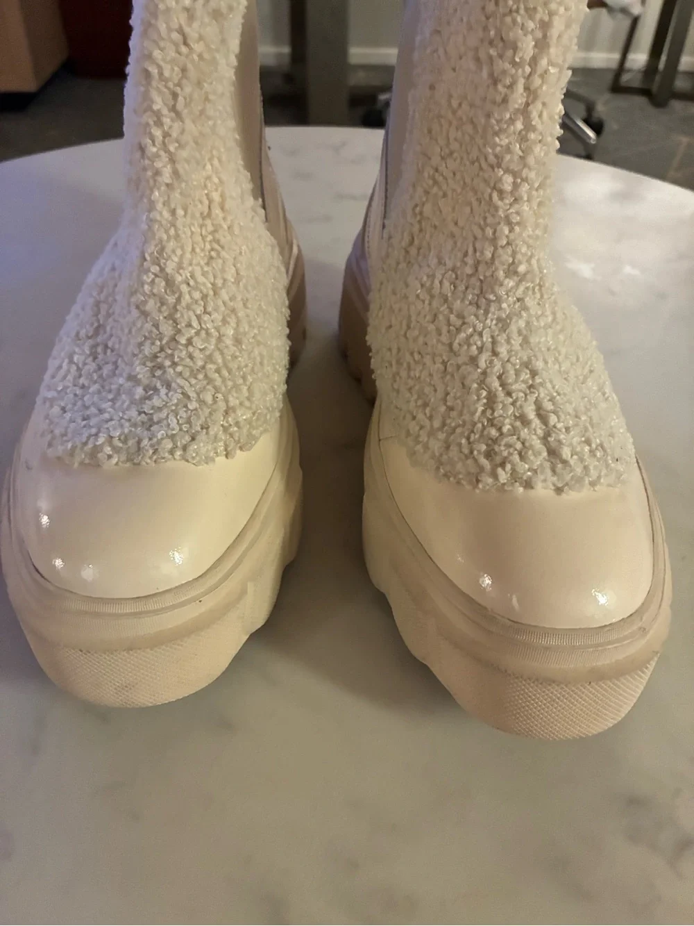 NWOT SOREL Caribou X Waterproof Chelsea Boots Size 9.5